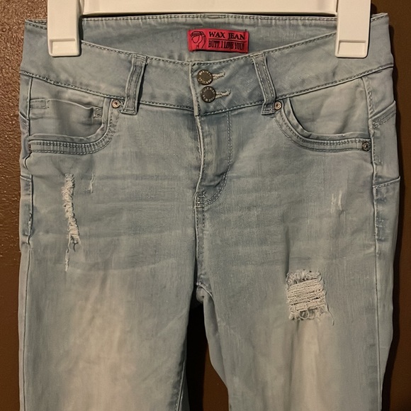 Booty Distressed tight skinny jeans size 5 or Small/Medium - Picture 3 of 13